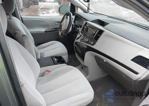 2011 Toyota Sienna Le V6 из США, поврежденный, VIN 5TDKK3DC1BS006205